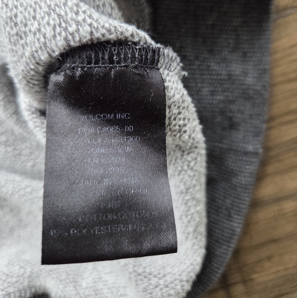 Volcom Gray Long Sleeve Crewneck Sweater Mens Size Medium - Picture 7 of 10